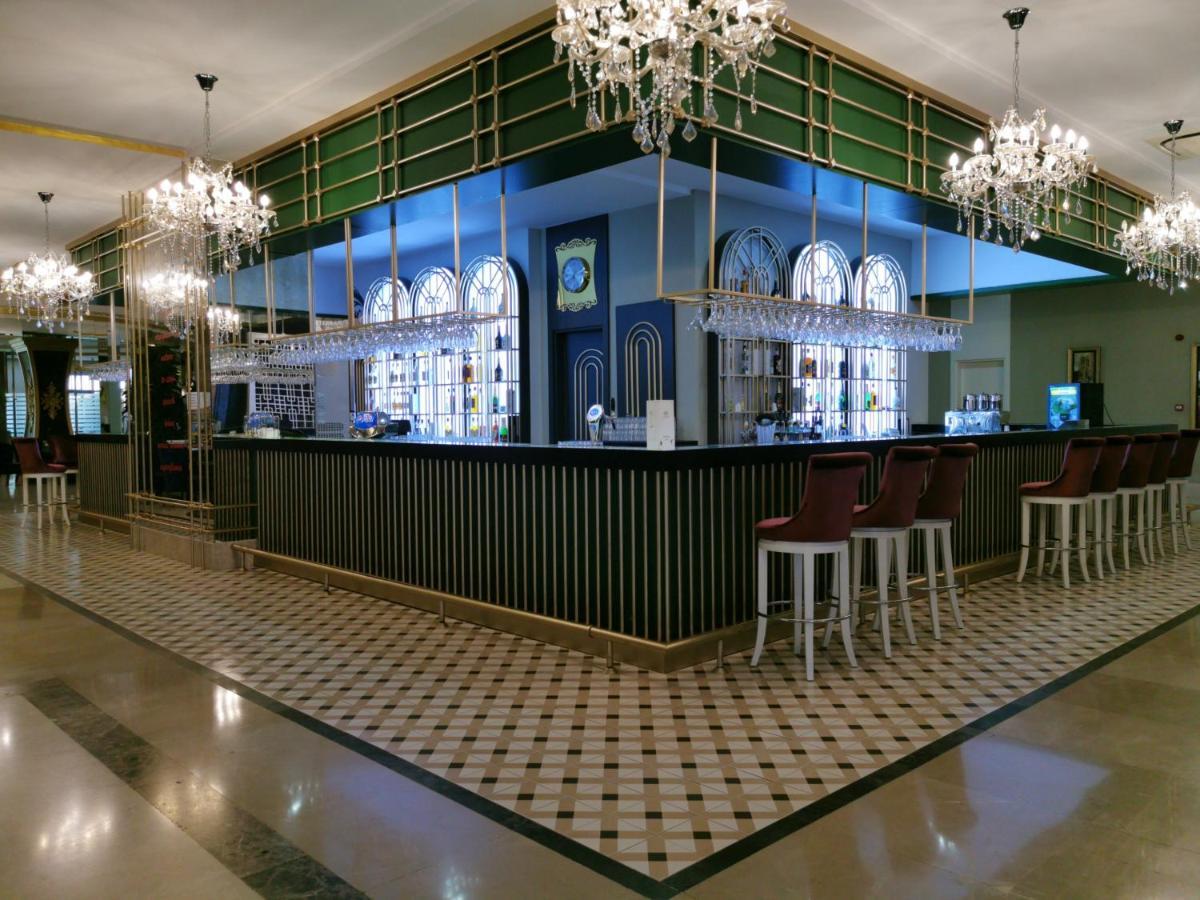 赛德皇冠宫殿酒店 锡德 外观 照片